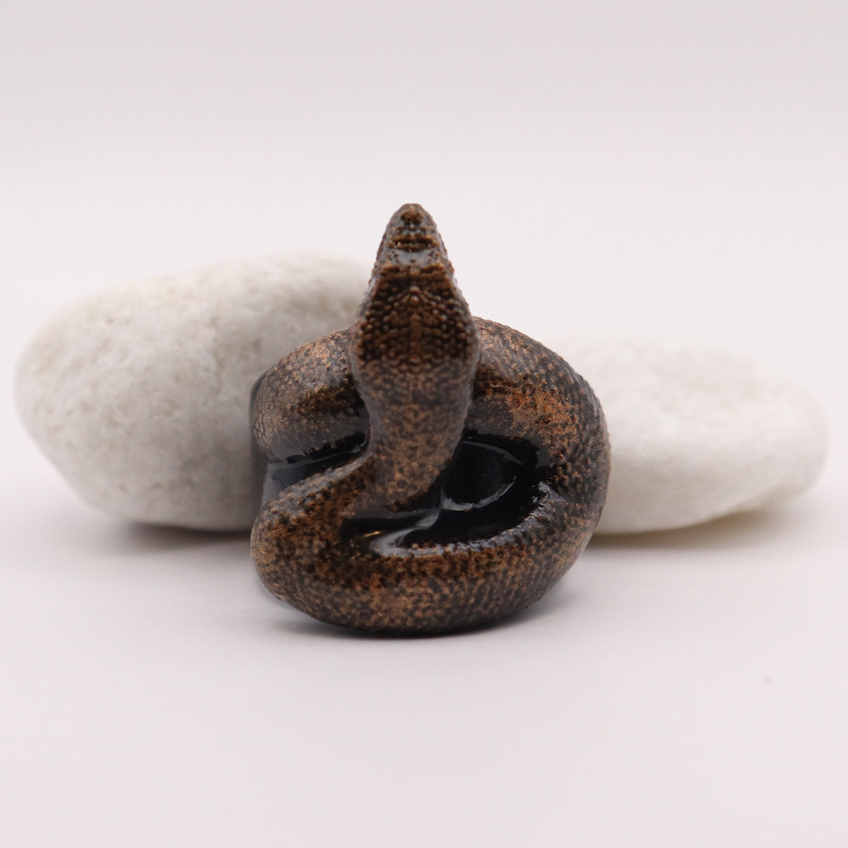 Anillo Nuxku – Sombras en Espiral