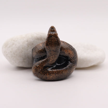 Anillo Nuxku – Sombras en Espiral